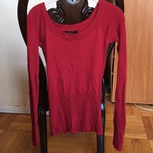 Long sleeve knit top